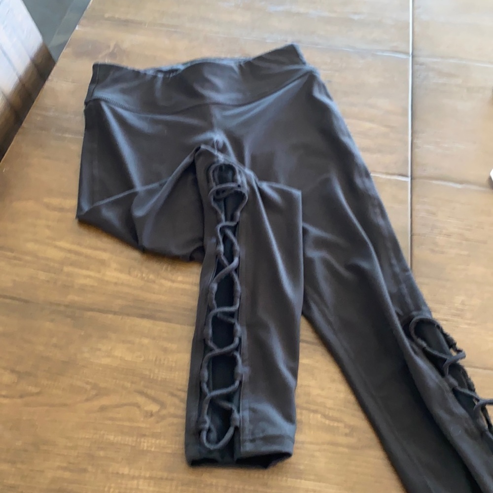 New Anna and Ava workout pants